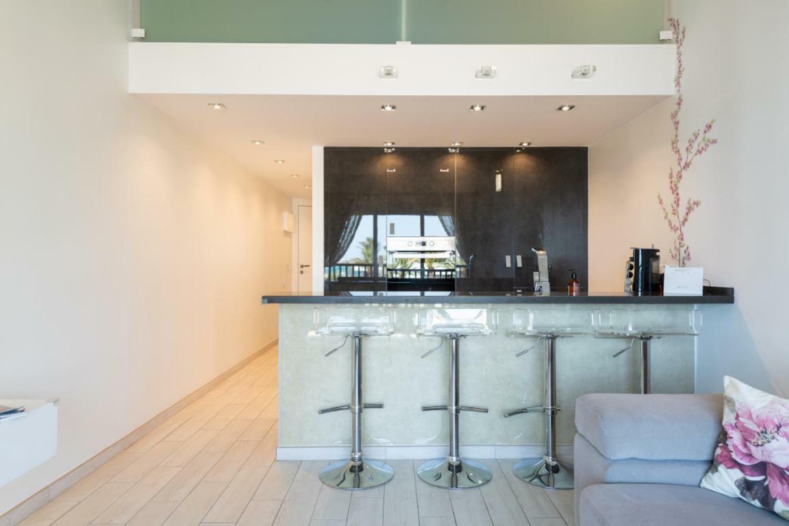 Lidia & Paco Home Two Bedrooms Beachfront Playa Del Aguila  ภายนอก รูปภาพ